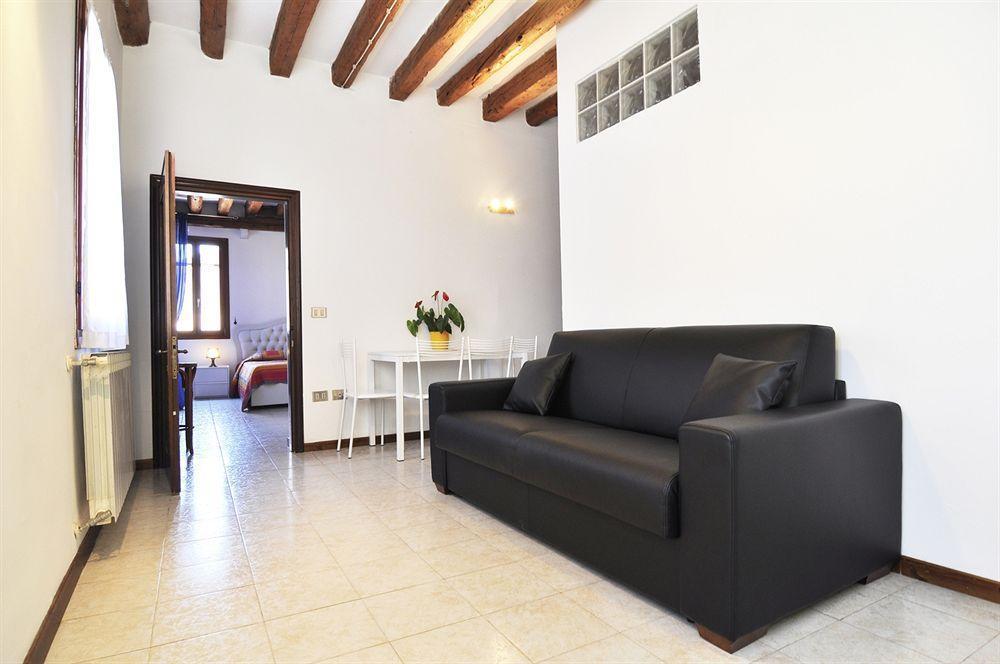 Bed and breakfast Ca' Fontanea 3*